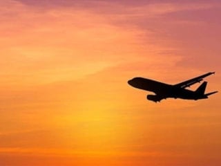 Sivil havacılıkta cezalar katlandı: Sigara 24 bin, lazer 164 bin lira