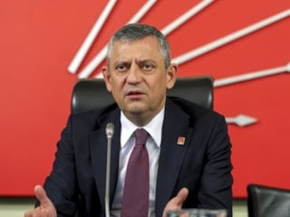 Özgür Özel: İmamoğlu'nun adaylığında ısrarlıyız