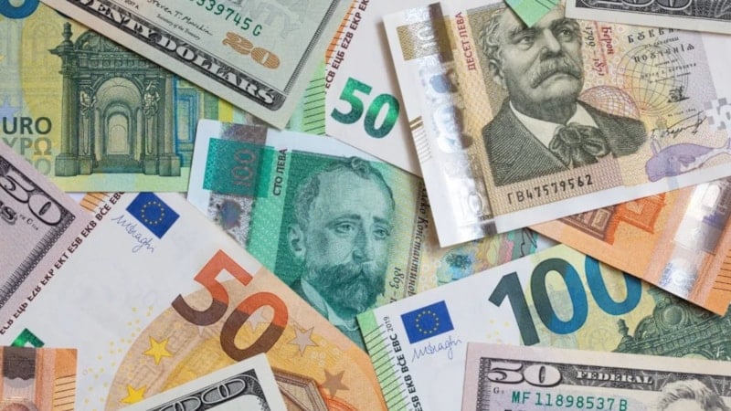 Bulgaristan'da leva tarih oluyor: Yerini euro alacak