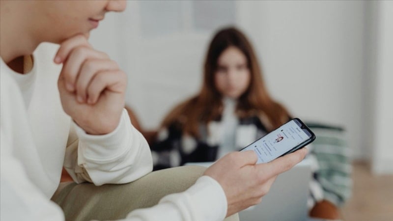 Ekran süresine dikkat: Bu saatten fazlası hasta ediyor...