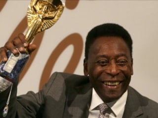 Pele, vefatının üçüncü yılında anılıyor