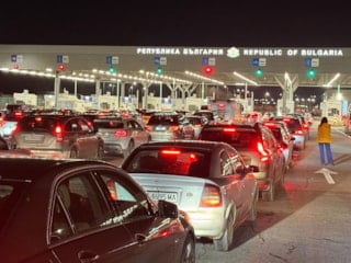 Yılbaşı alışverişini Edirne'de yapan Bulgaristan vatandaşları dönüş yolunda