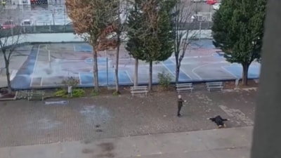 Kocaeli'de kızına şantaj yapan kişiyi lise bahçesinde tabancayla rehin aldı