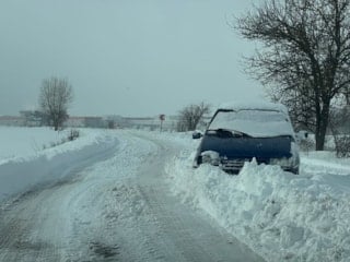 Bolu'da 486 köy yolundan 263'ü ulaşıma kapandı: Kar kalınlığı 50 santimetreyi gördü