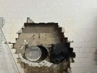 Almanya'da hırsızlar matkapla duvarı delerek banka kasasını soydu