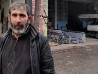 Manisa'da araç yangınında can verdi