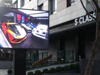 İstanbul'daki lüks oto galeride 11 milyar liralık vurgun iddiası