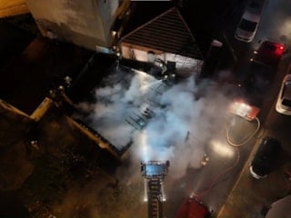 İstanbul'da gecekondu yangını: Ev kullanılamaz hale geldi