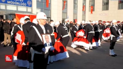 Yalova'da şehit olan polisler için tören