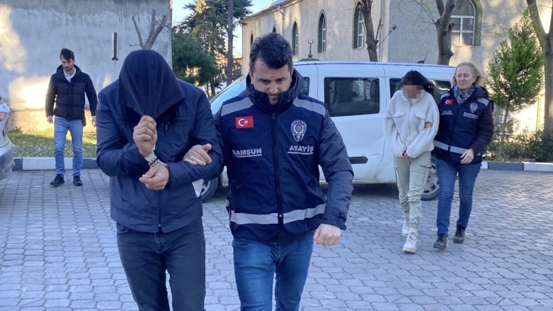 Samsun'da üşüdükleri için girdikleri evden 50 bin liralık televizyon çaldılar