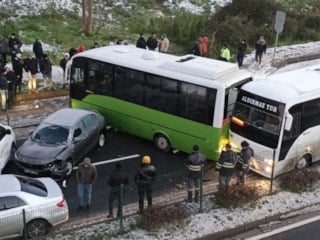 Zonguldak'ta buzlanan yolda kaza