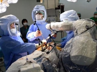 Robotik cerrahi ile çocuklarda ameliyat devrimi: Yüzde 95 başarı oranı