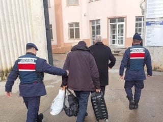 Samsun'da baba-oğul aynı anda yakalandı