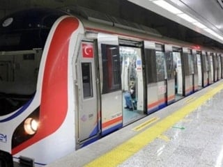 Yılbaşı gecesi toplu taşıma saatleri: Metro, otobüs, tramvay…
