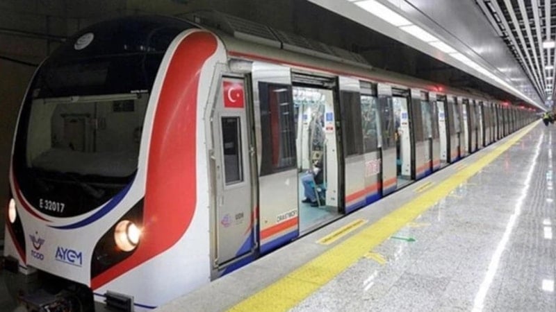 Yılbaşı gecesi toplu taşıma saatleri: Metro, otobüs, tramvay…