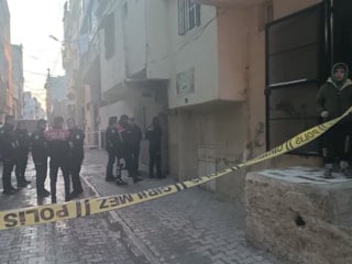 Şanlıurfa’da elektrikli sobaya su ile müdahale eden yaşlı kadın akıma kapılarak hayatını kaybetti