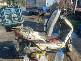 Manisa'da otomobil ile çarpışan elektrikli bisikletin sürücüsü hayatını kaybetti