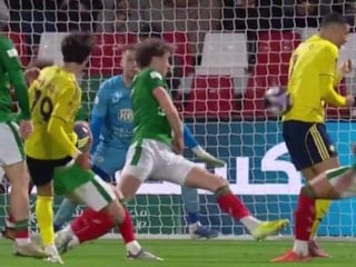 Cristiano Ronaldo, 957'nci golünü sırtıyla attı