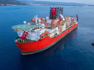 Yıldırım ve Çağrı Bey gemileri Türkiye'nin derin deniz sondaj filosuna eklendi