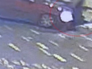 Tekirdağ'da motosiklet sürücüsü çarpıştığı otomobilin üzerinden takla attı