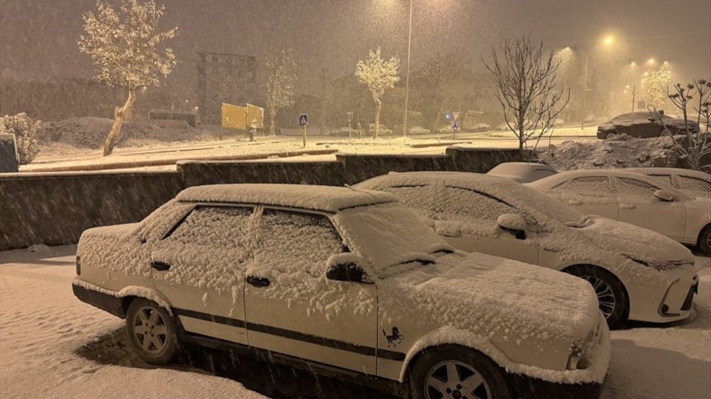 Kahramanmaraş'ta kar yağışı etkili oluyor