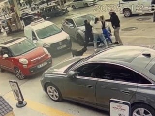 Muğla'da maddi hasarlı kaza sonrası ortalık karıştı