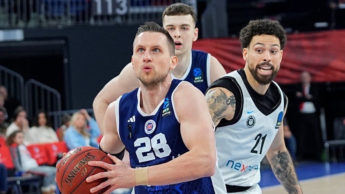 Bahçeşehir Koleji, Veolia Towers'a fark attı