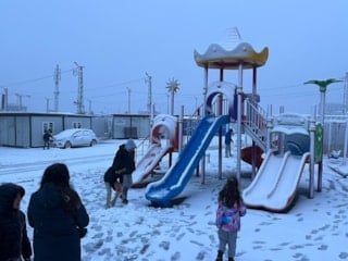 Kar yağışı Hatay’ı beyaza bürüdü