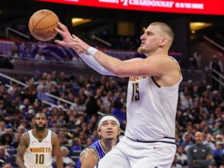 Nikola Jokic, en az 1 ay yok
