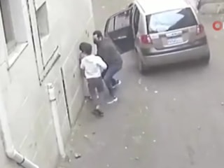 Mısır'da kuzeninin kaçırılmasını önlemeye çalıştı: Çocuğun cesareti takdir topladı