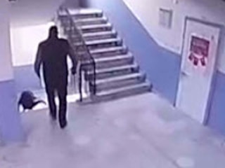 Manisa'da otizmli öğrencisini merdivenden ittiği ileri sürüldü: Okul müdürü hakkında karar