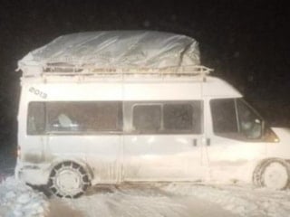 Siirt’te karda mahsur kalan 22 kişi kurtarıldı