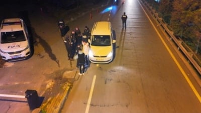 İstanbul'da emniyet ekiplerinden yılbaşı denetimi