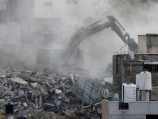 İsrail Gazze’de hava saldırıları ve topçu atışları düzenledi