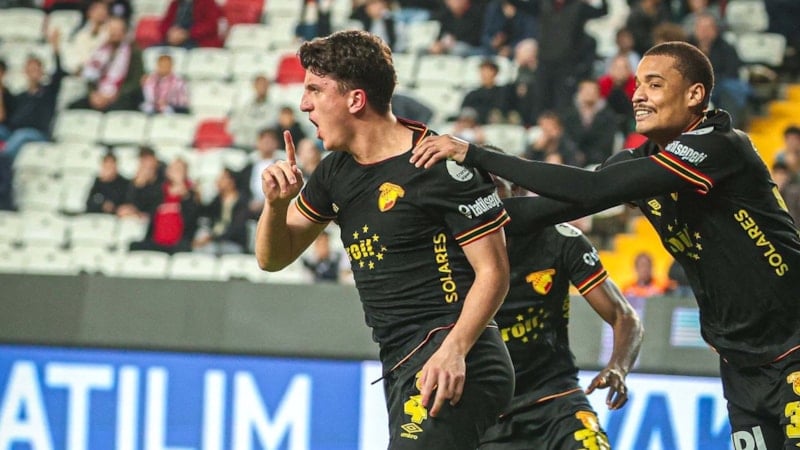 Göztepe'de Taha Altıkardeş'in talipleri artıyor