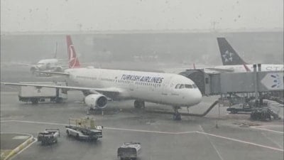 İstanbul Havalimanı'nda kar yağışı