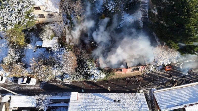 İstanbul'da metruk binada korkutan yangın