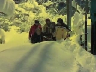 Karabük’te 80 santimetrelik karda zamanla yarış