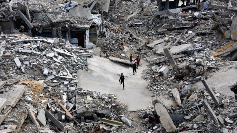 İsrail Gazze’de işgal ettiği bölgelere saldırılarını sürdürüyor