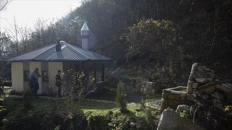 Bosna Hersek'in en küçük camisi: En fazla 10 kişi ibadet edebiliyor