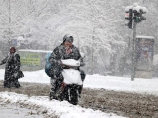 Kayseri buz tuttu: Termometreler eksi 14'ü gösterdi