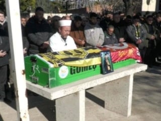 Balıkesir'de restorana tüfekli saldırı: 1 ölü, 3 yaralı