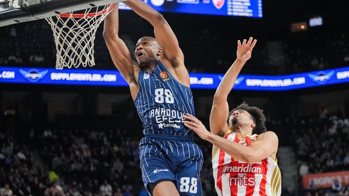 Anadolu Efes evinde Kızılyıldız'a yenildi