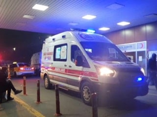 Diyarbakır'da boğazından vurulan şahıs can verdi