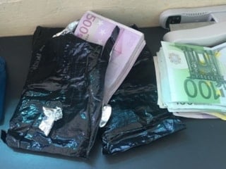 Türkiye yolundaki tırlar Bulgar'a takıldı: 85 bin euro ve 426 gram altın ele geçirildi