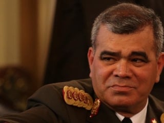 Venezuela'da peş peşe patlama sesleri: Savunma Bakanı Lopez’in evi bombalandı