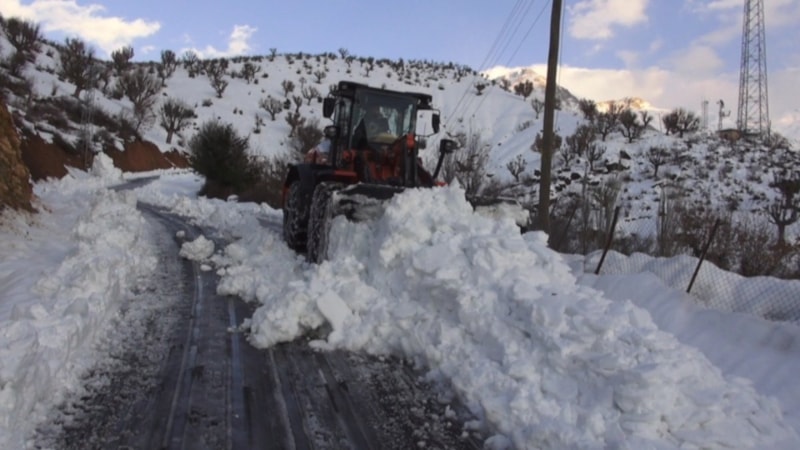 Batman’da karla mücadele sürüyor