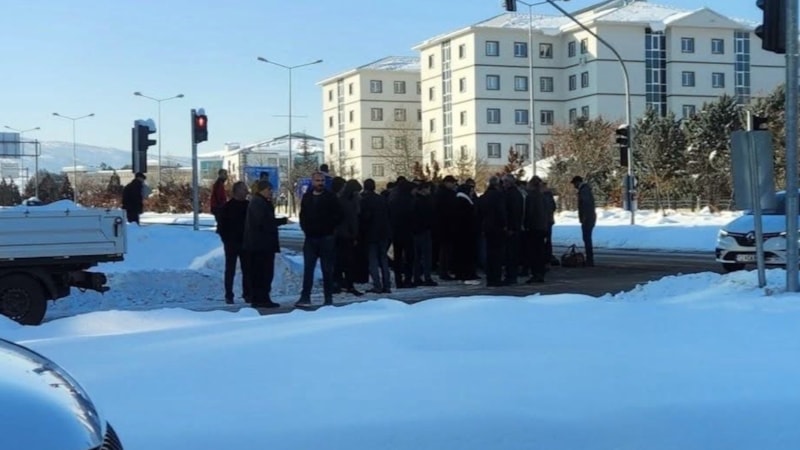 Bingöl’de sokak ortasında silahlı saldırı: 27 yaşındaki Osman Hişan hayatını kaybetti