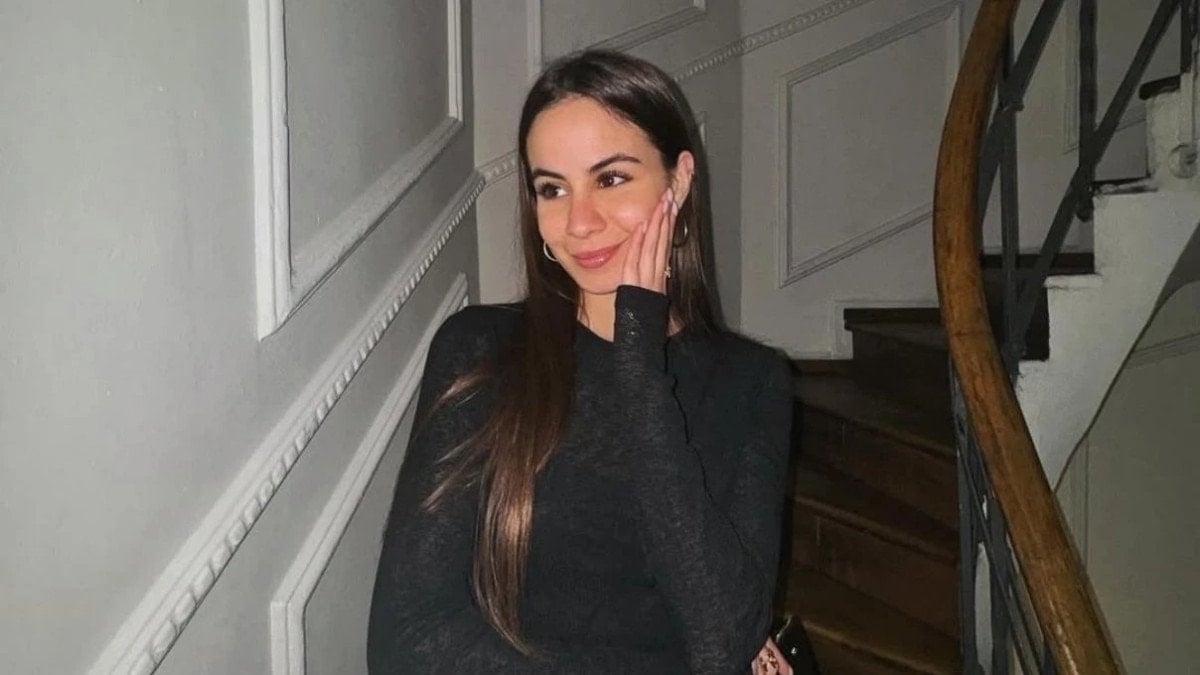 Taşacak Bu Deniz'de Esme ve Adil'in Gençlik Oyuncuları: Naz Sayıner ve Arda Anarat