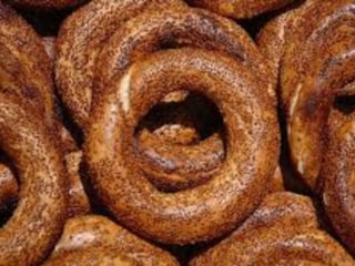 İzmir gevreğinde yeni fiyat: 20 TL'den satışa sunulmaya başlandı